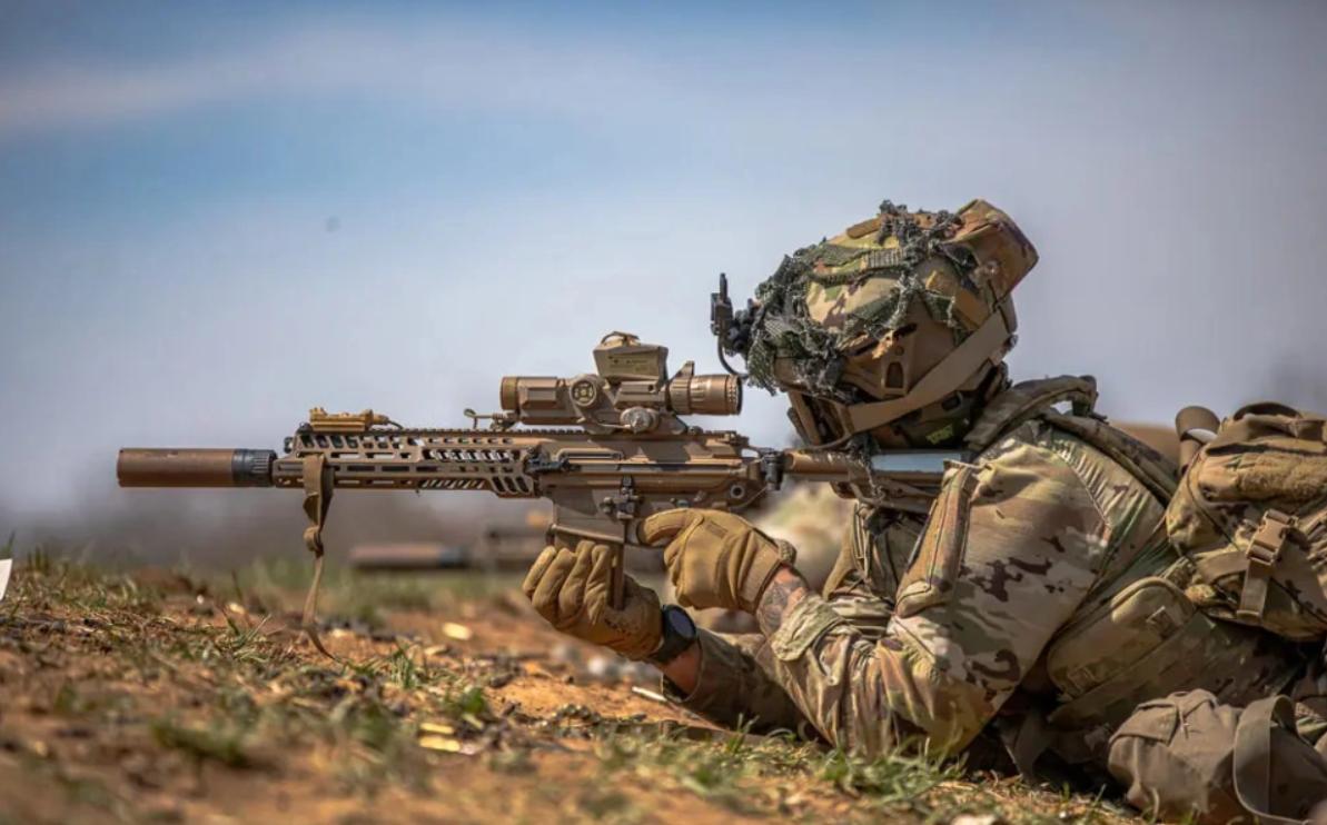 美军主力大量换装的M7步枪，性能究竟有多强？为什么值得警惕？
美军主力部队大量换