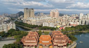 2026年准确分数线要等明年录取结束才会公布。但我给你整理了2025年的真实数据