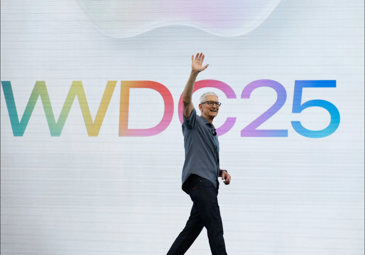 wwdc25的liquid glass纯粹就是临时搞出来的，本质是为了规避苹果A