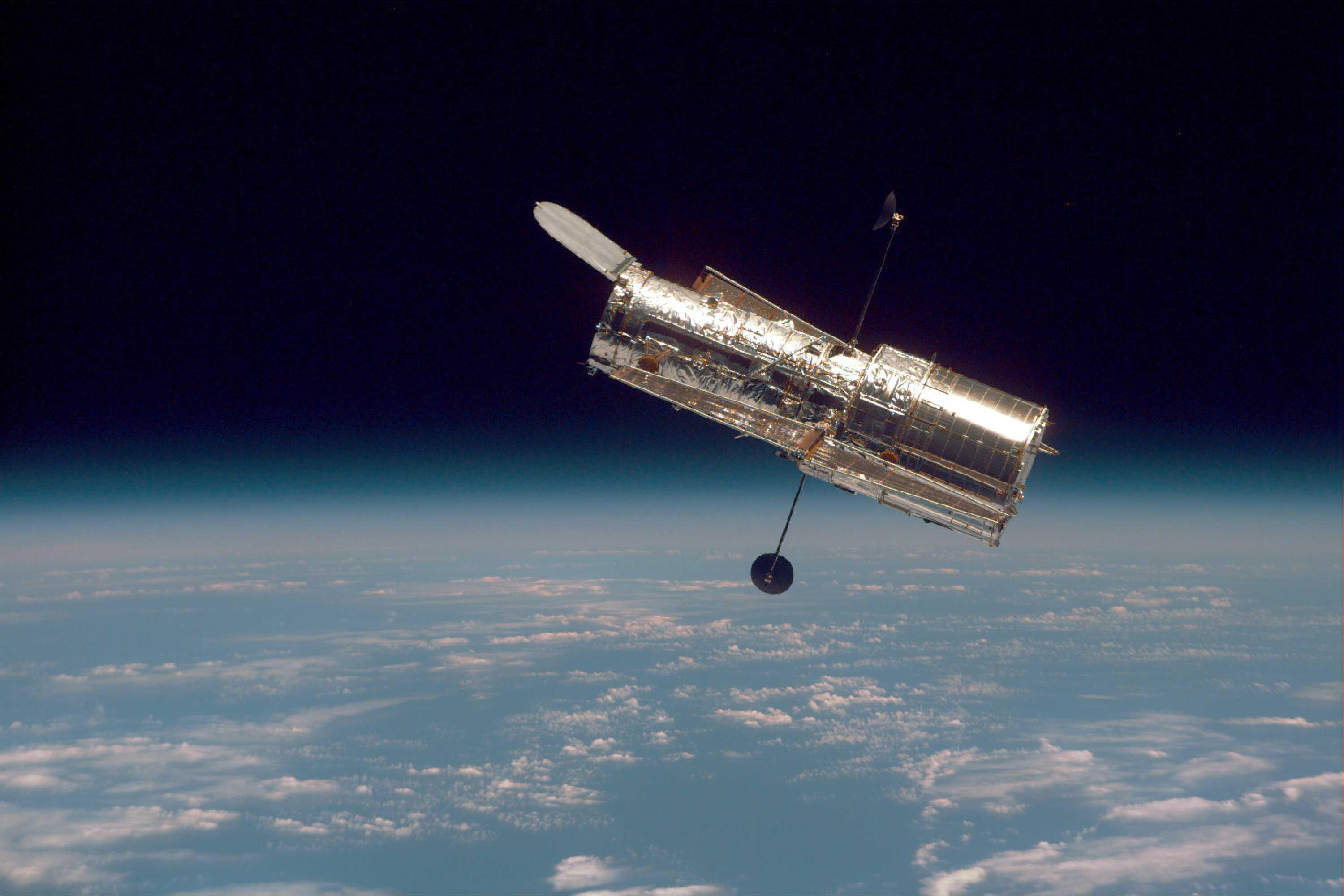 【NASA表示若能降低运行成本，有意通过商业服务提升哈勃空间望远镜轨道】NASA