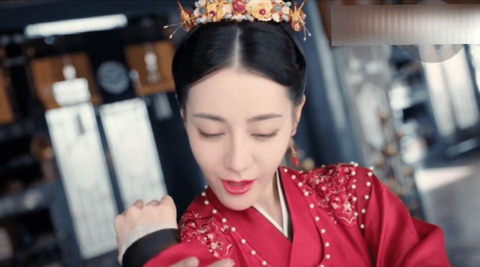 好期待今天的云合数据 看看国色播放量到底多少 