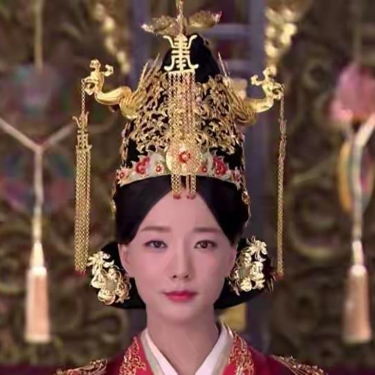 汉武帝为何不与卫子夫合葬，却选了叛将之妹李夫人？真相让人意外
 
卫子夫陪着汉武