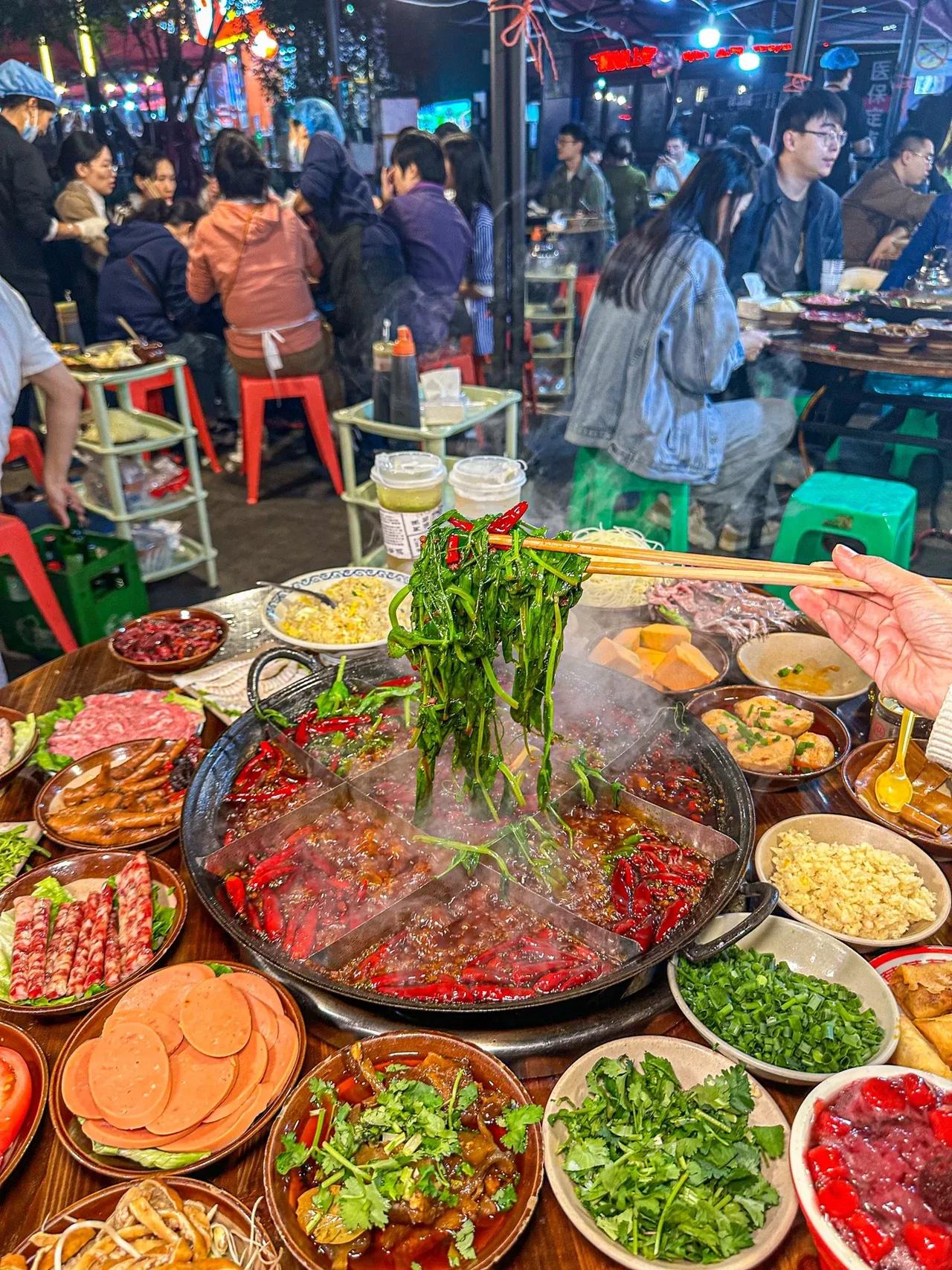 这才是我们重庆人会一直一直去吃的火锅！
