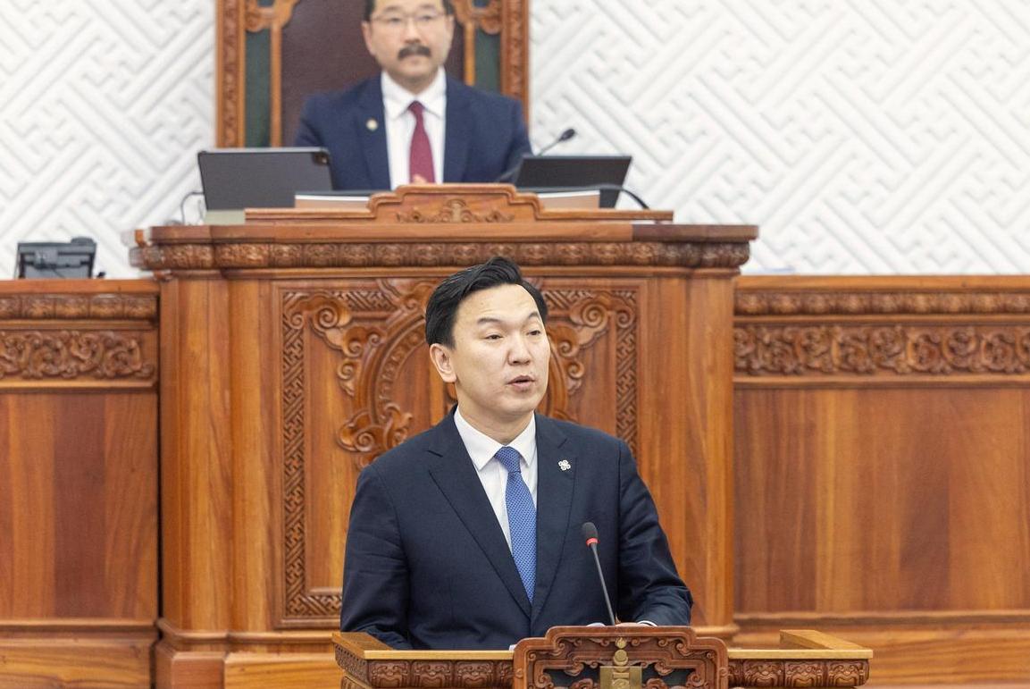 蒙古国最近干了件让人看不懂的事，经济告急，政府喊勒紧裤腰带过冬，结果首家弹药工厂