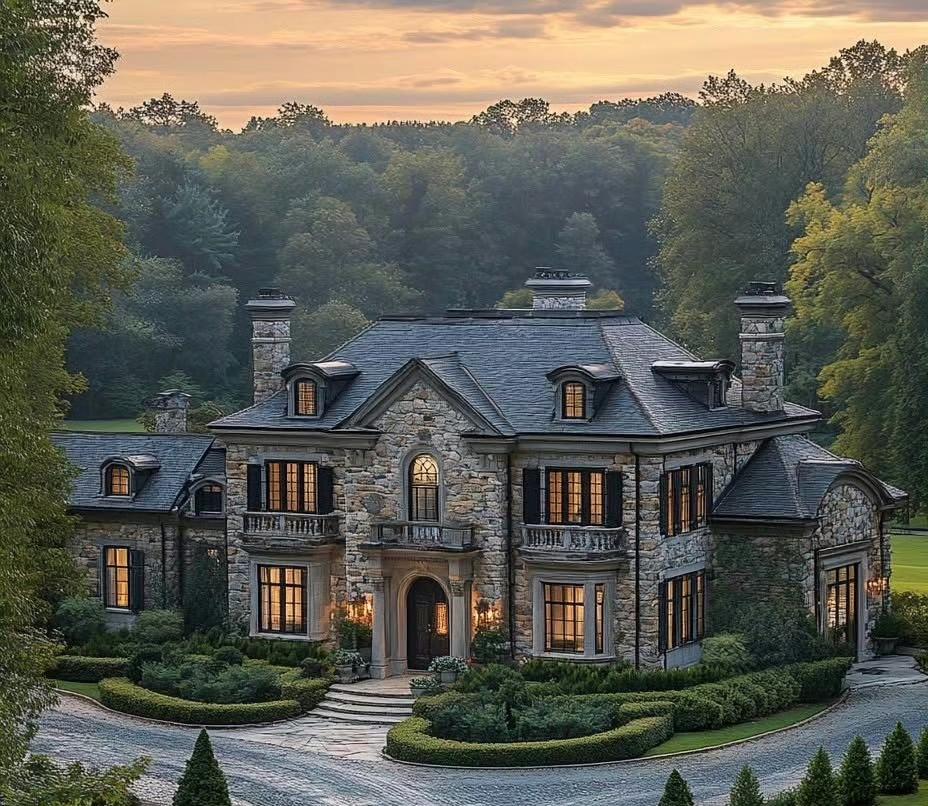 【琅河财经】全世界的好日子都让澳大利亚过完了。

澳大利亚总人口约2723万，不