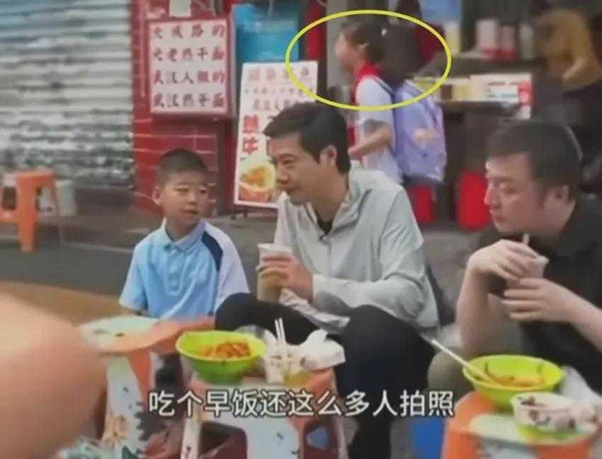刘震云谈雷军被小学生吐槽热搜完整始末
 
一、事件起因（2026.6.15）
 