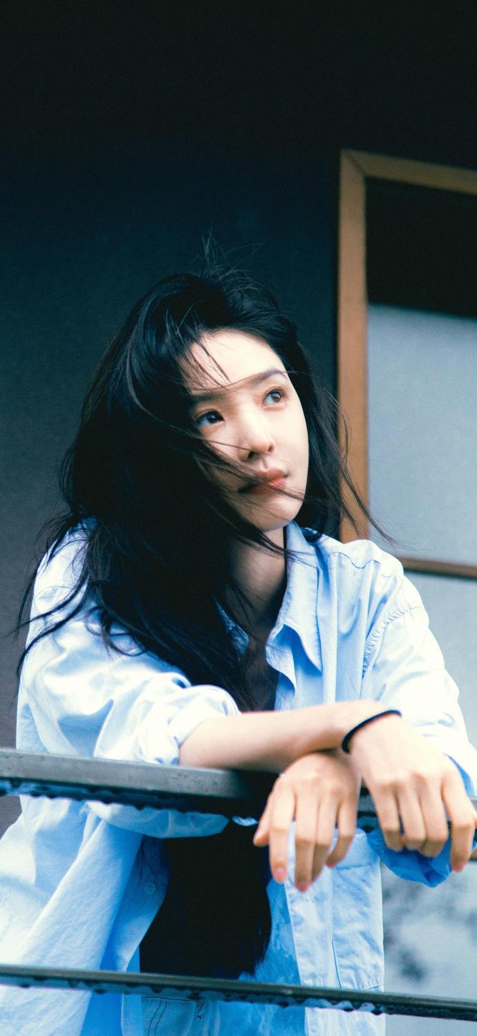 章若楠 