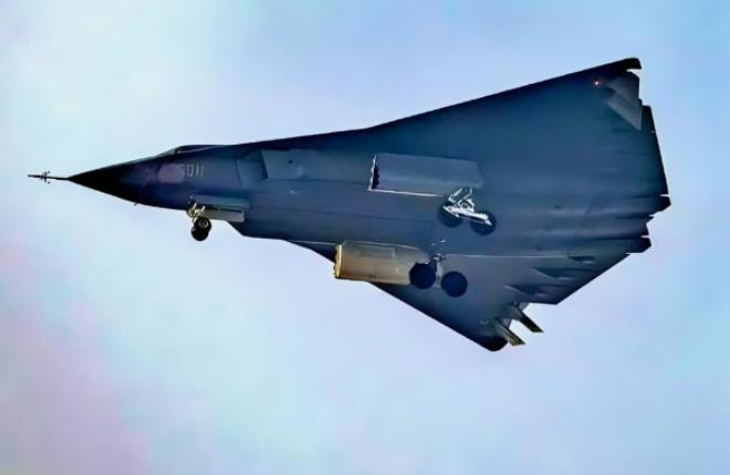 如果 “歼 - 36” 等新一代作战飞机已经进入空中加油测试阶段，就意味着它所处
