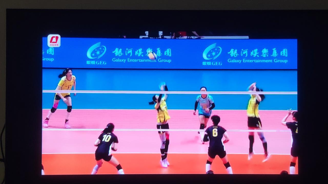 世俱杯最佳自由人刘立雯挽救第二局比赛！
老将自由人刘立雯上场以后，第二局比赛自由