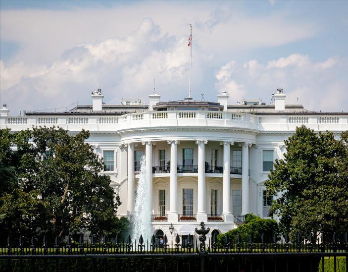 伊朗和委内瑞拉简直是“难兄难弟”，美国官方正式宣布要对伊朗和委内瑞拉的一些公司和