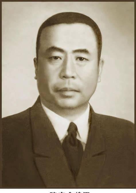 1949年，蛰伏在台湾的陈宝仓察觉到，自己的特工底细迟早会败露，为免除后患，他果