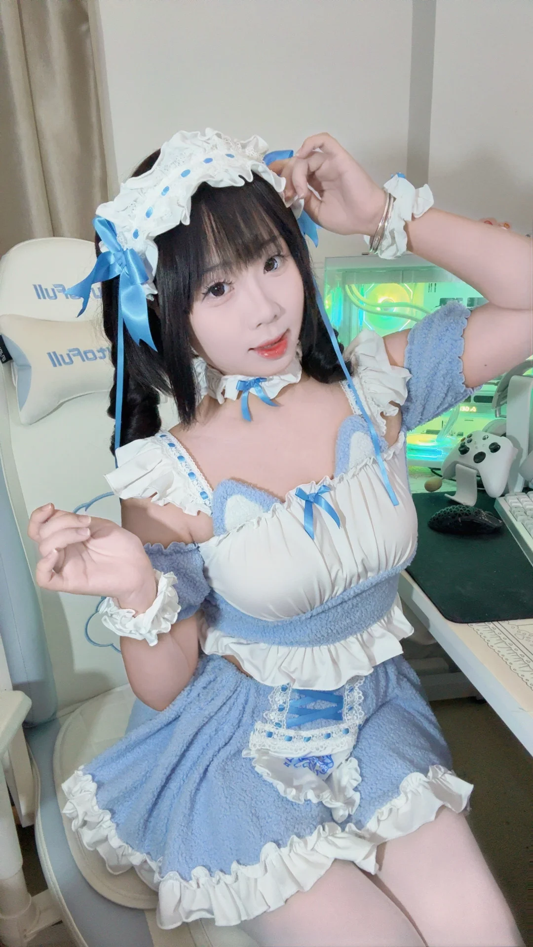 喜欢电脑还是喜欢我！