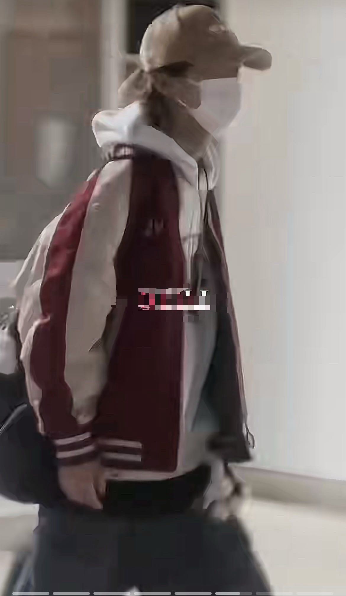 如此模糊都挡不住鹿晗的帅气