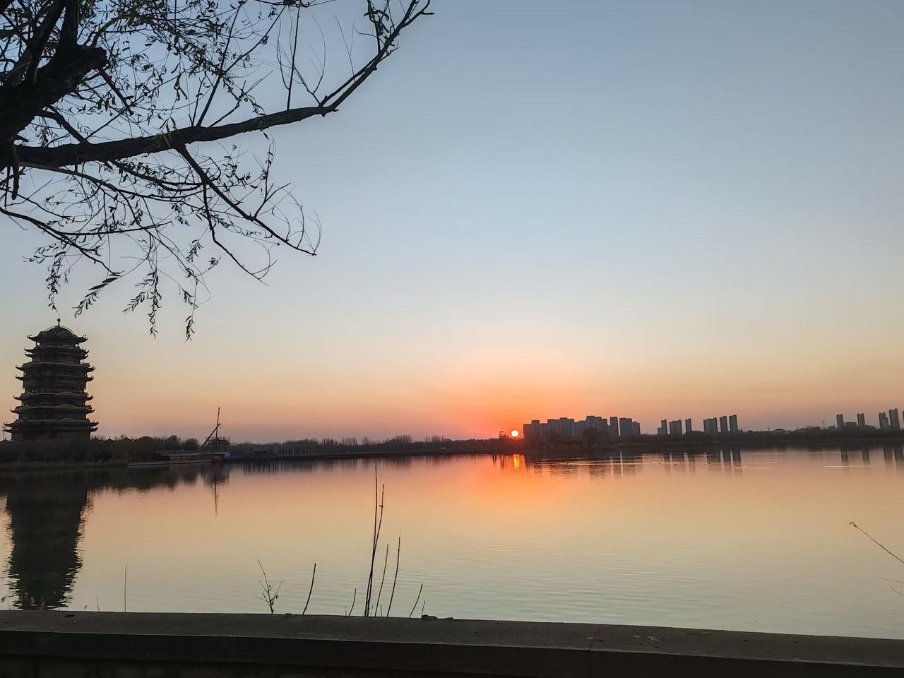 冬日生活打卡季冬日晚霞