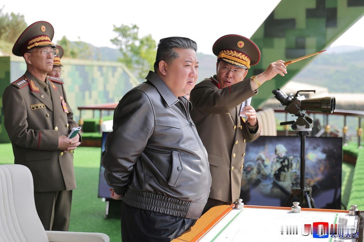 金正恩盯紧战术制导武器，朝鲜军事新布局？
 
1月3日，朝鲜最高领导人金正恩视察