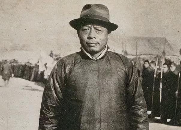 1944年，八路军干部陈克被伪军抓住，临刑之前，一汉奸自告奋勇：“太君交给我，我