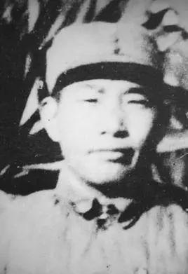 开路先锋铸丰碑！长征猛将胡发坚，33岁血染苏南敌后
 
胡发坚(1906―193