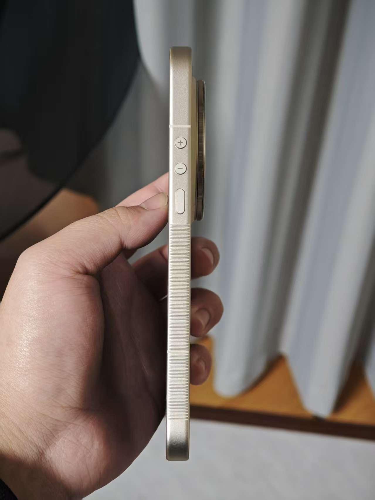 小米这种圆形按键以后会不会普及？

感觉小米17 Ultra这种圆形音量键的设计