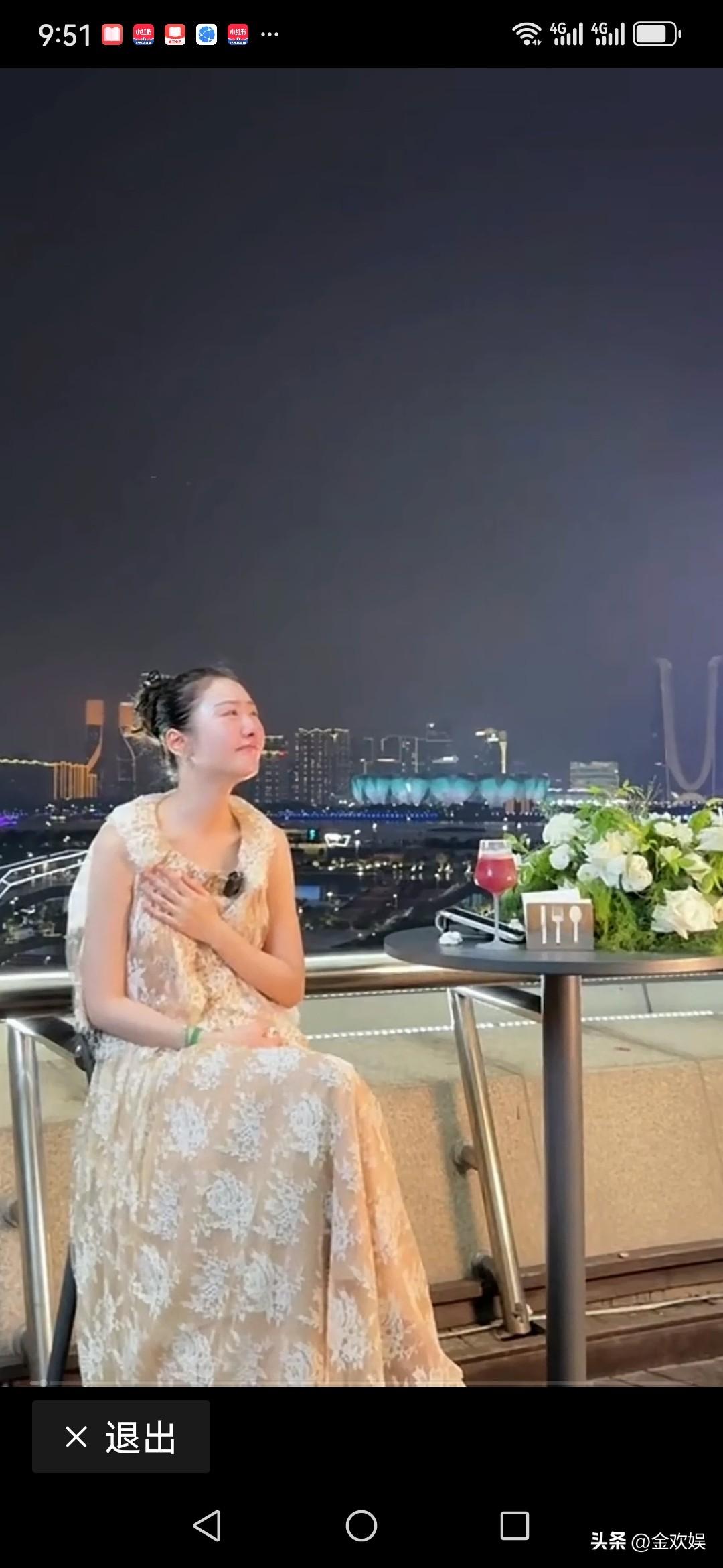 我相信陈露一定是深爱过霍尊的，霍尊也是深爱过她的，因为只有爱，他们才会一起走过8