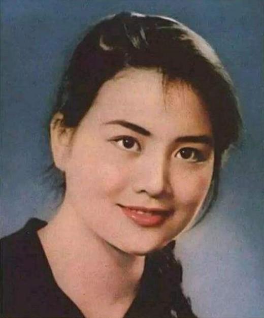 📍朱一锦与杨丽坤恩怨的具体事件→杨丽坤是被朱一锦害死的吗❓

杨丽坤（1942