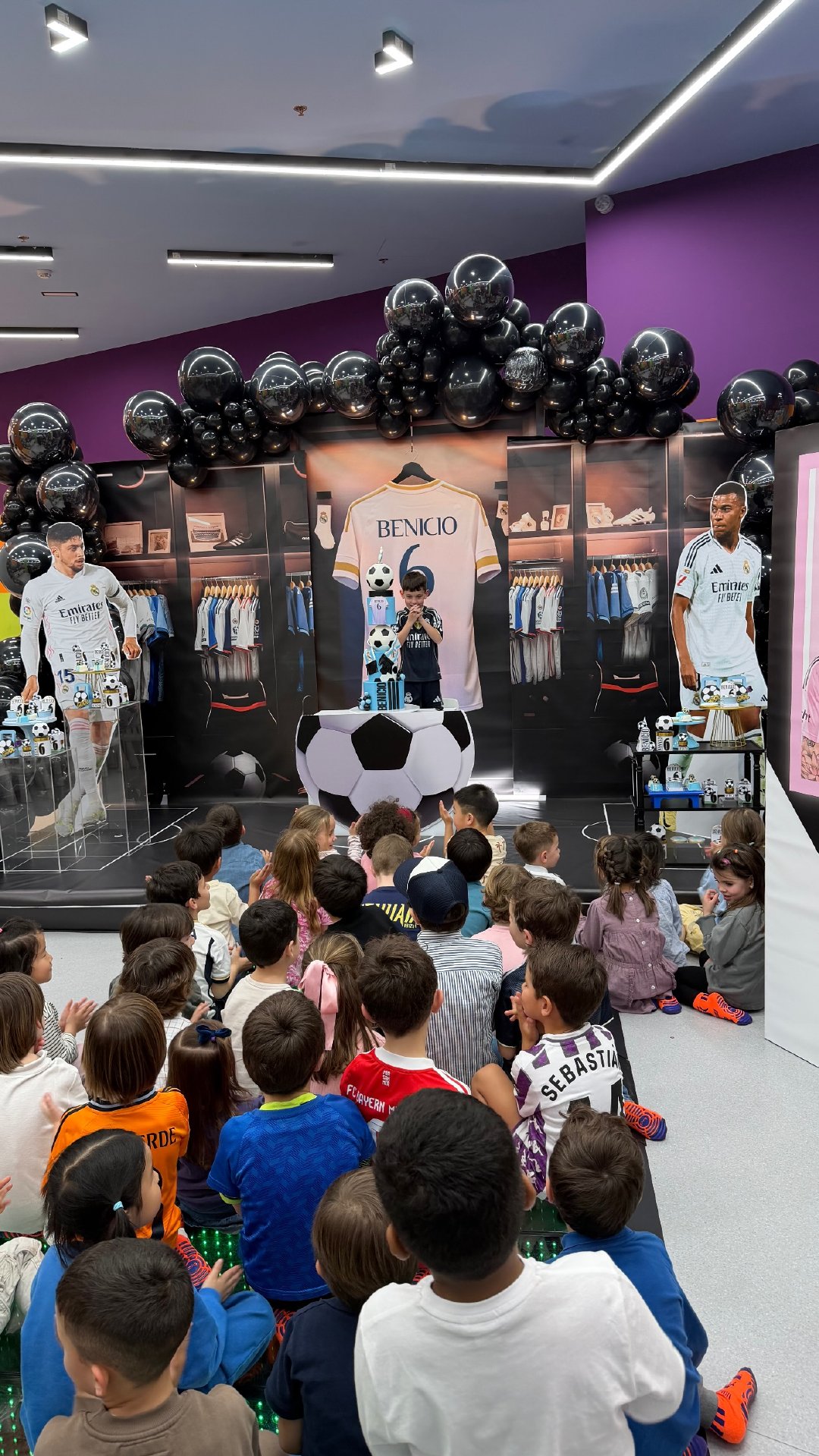 Beni的生日派对。🎂巴尔韦德halamadrid