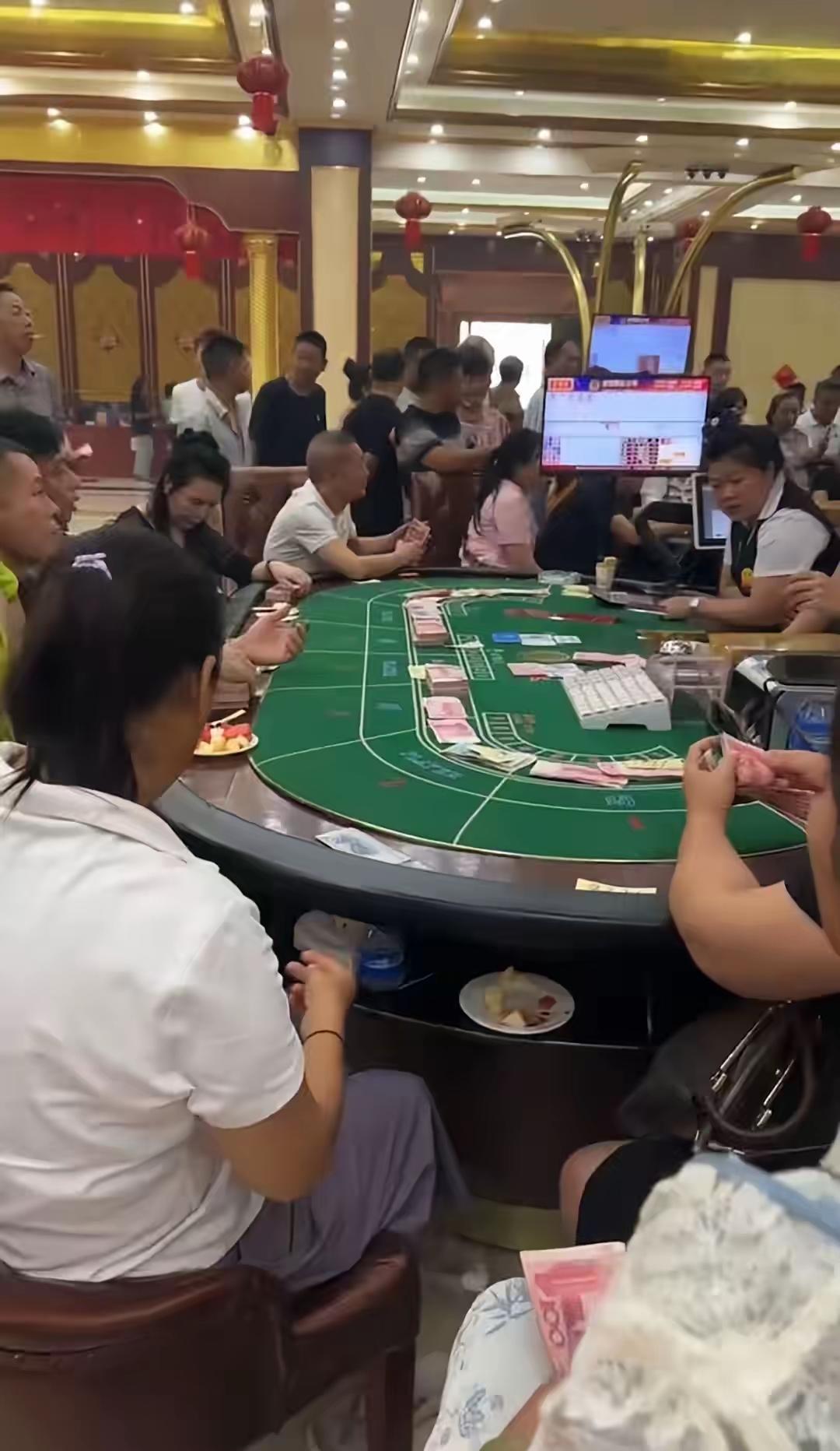 赌桌上的“赢”，全是让你输光的圈套！
 
别信“再赢一把就停”！这三天我算栽透了