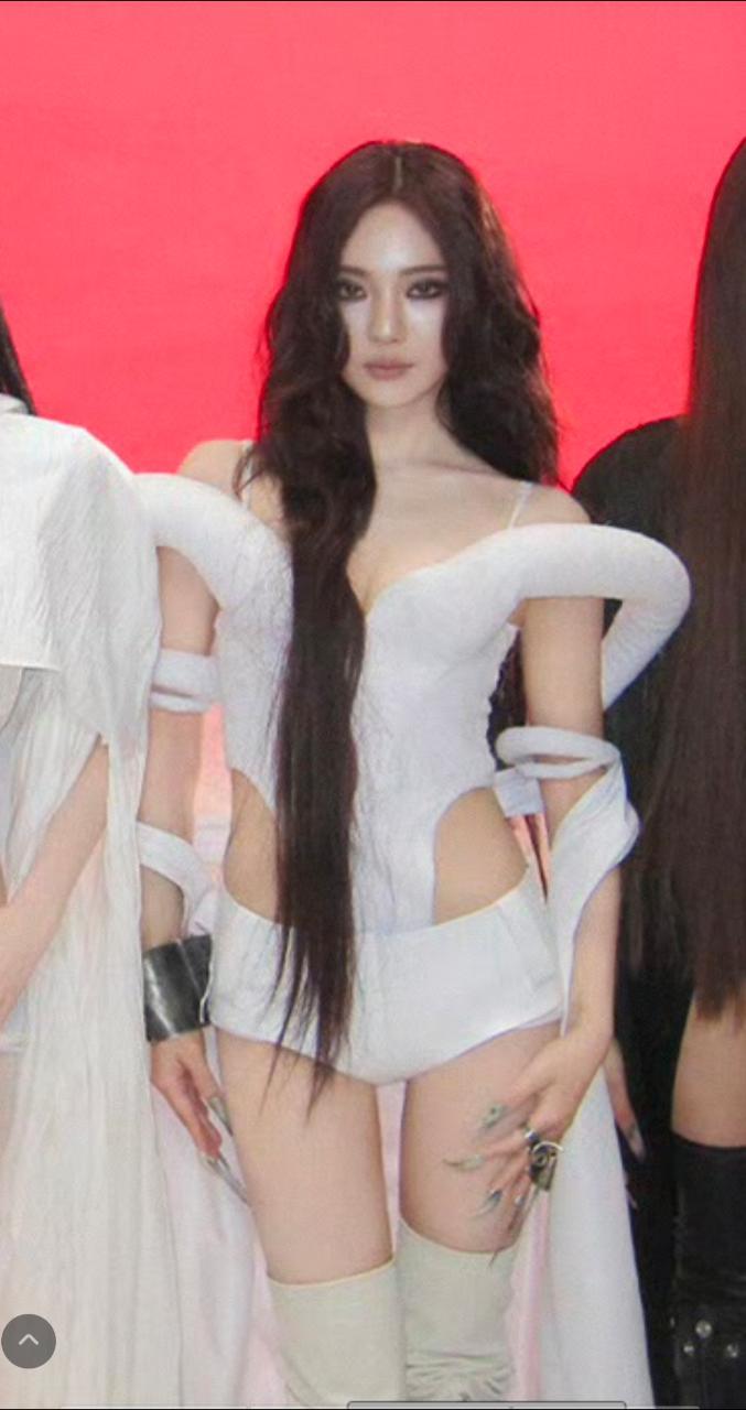 小姐姐今年贵庚 