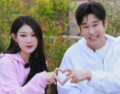 小沈阳携女儿沈佳润做客了《毛雪汪》。
在2026年6月15日播出的节目中，沈佳润