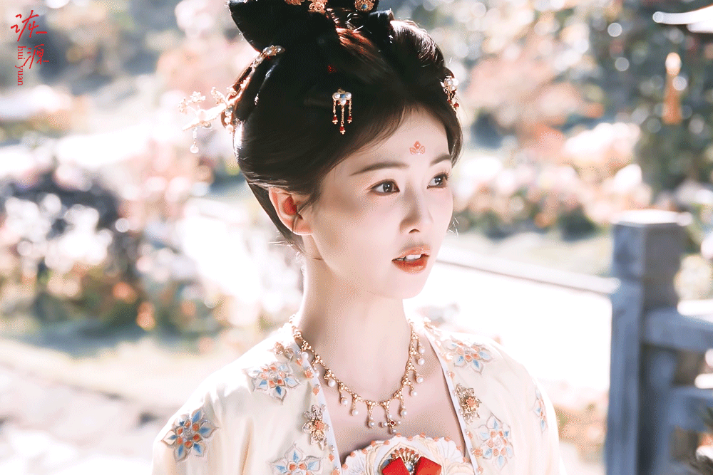 白鹿 《唐宫奇案》李佩仪 / 动图▷EP04-11 黄衣-回忆杀里的可爱县主～灵