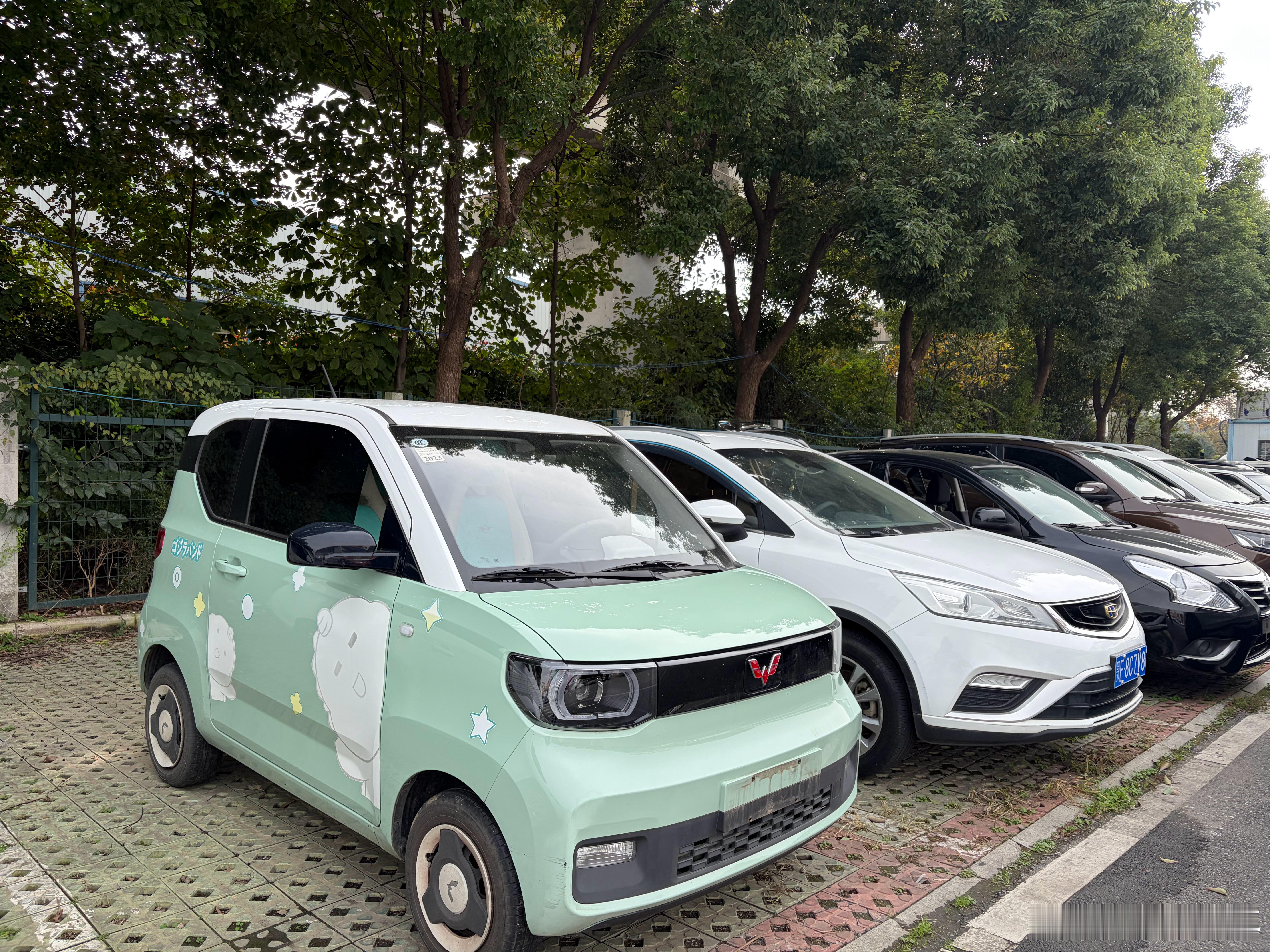 11月第一台2021年二代马卡龙本地一手，2万公里[给力][给力]  ​​​