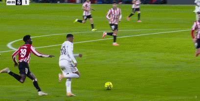 姆巴佩梅开二度➕跳水。越来越爱看了