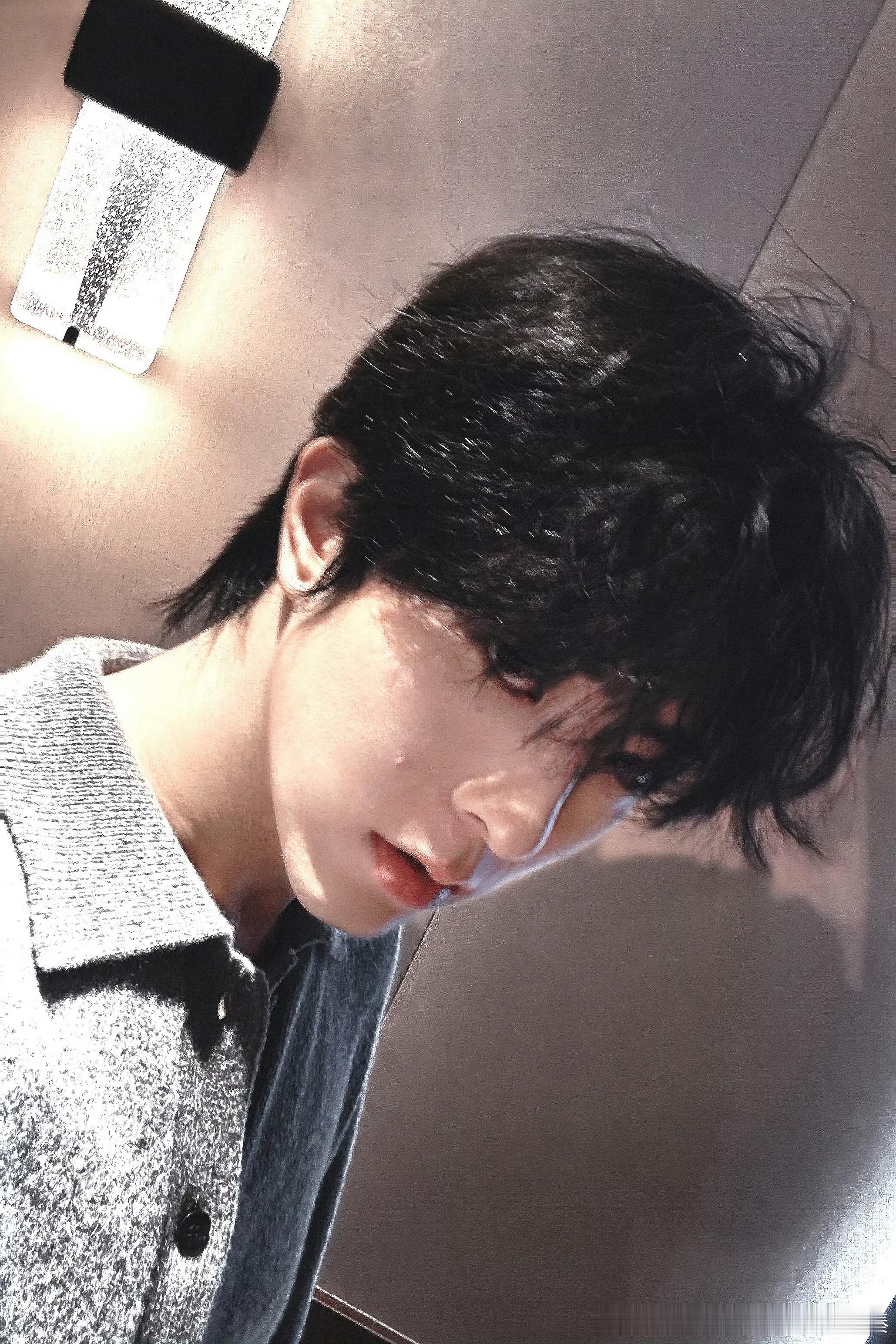 邱鼎杰  qdj向全世界安利邱鼎杰 希望你一切都好，永远开心，永远热情，要大笑，