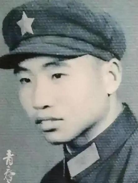 84年，战士为救战友牺牲，送葬时遗体2次滑落，护士连忙开棺检查

1984 年的