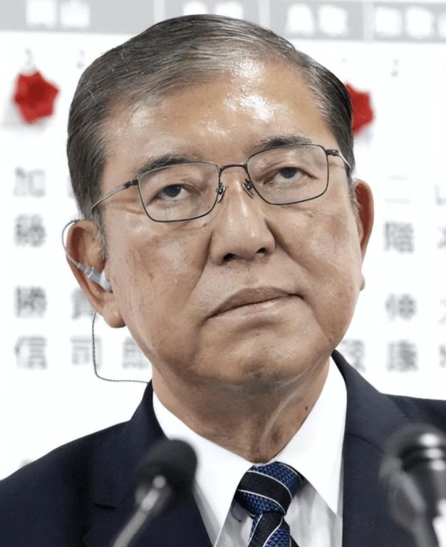 中国9.3阅兵在即，日本却决定打破惯例，首相石破茂做了一件他前任们30年来都不敢