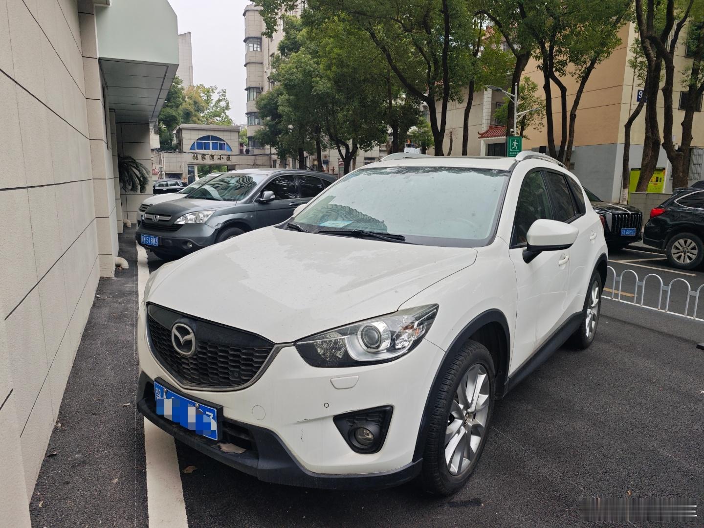 CX5已定 广西网友拿下 这车感兴趣最多竟然是同行哈哈哈 大家现在都缺车，更缺这