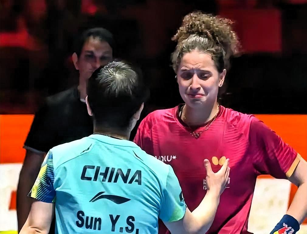 为什么孙颖莎差点被汉娜.高达掀翻爆冷？这五点经验和教训莎莎必须要牢记了！

1、