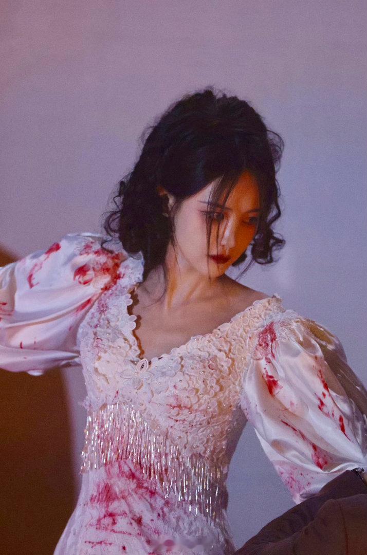 长风起李一桐长风起造型，民国悬疑亦正亦邪的艳鬼系女主 