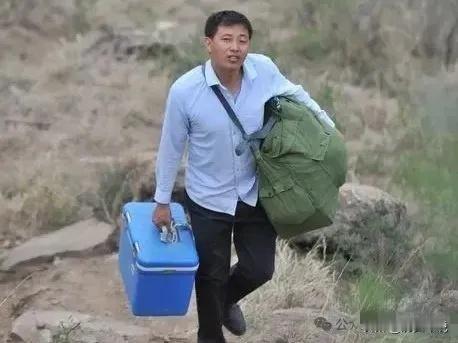 1996年全村凑3025元供少年学医，他毕业后的选择，暖透整个乡村
 
阅读此文