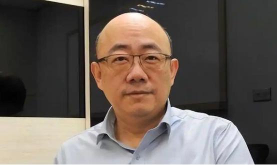 台湾郭正亮提出问题：两岸统一时大陆要在岛上驻军，那么台湾的十七万军人怎么办？这就