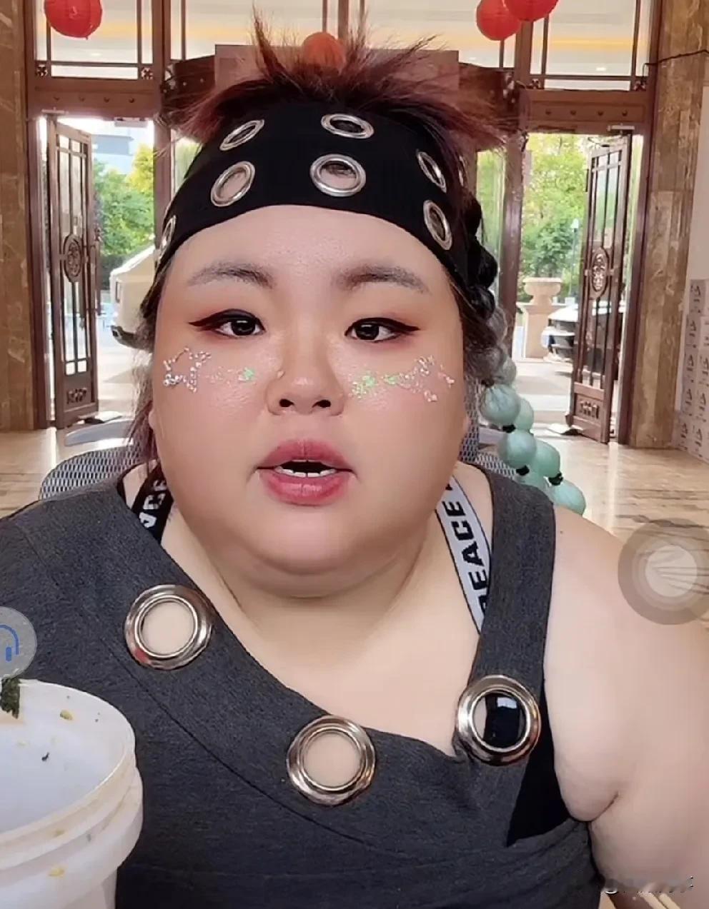 白小白徒弟大萌婚后至今没有怀孕，吐槽一直在减肥，晚上饿的嗷嗷哭！

      