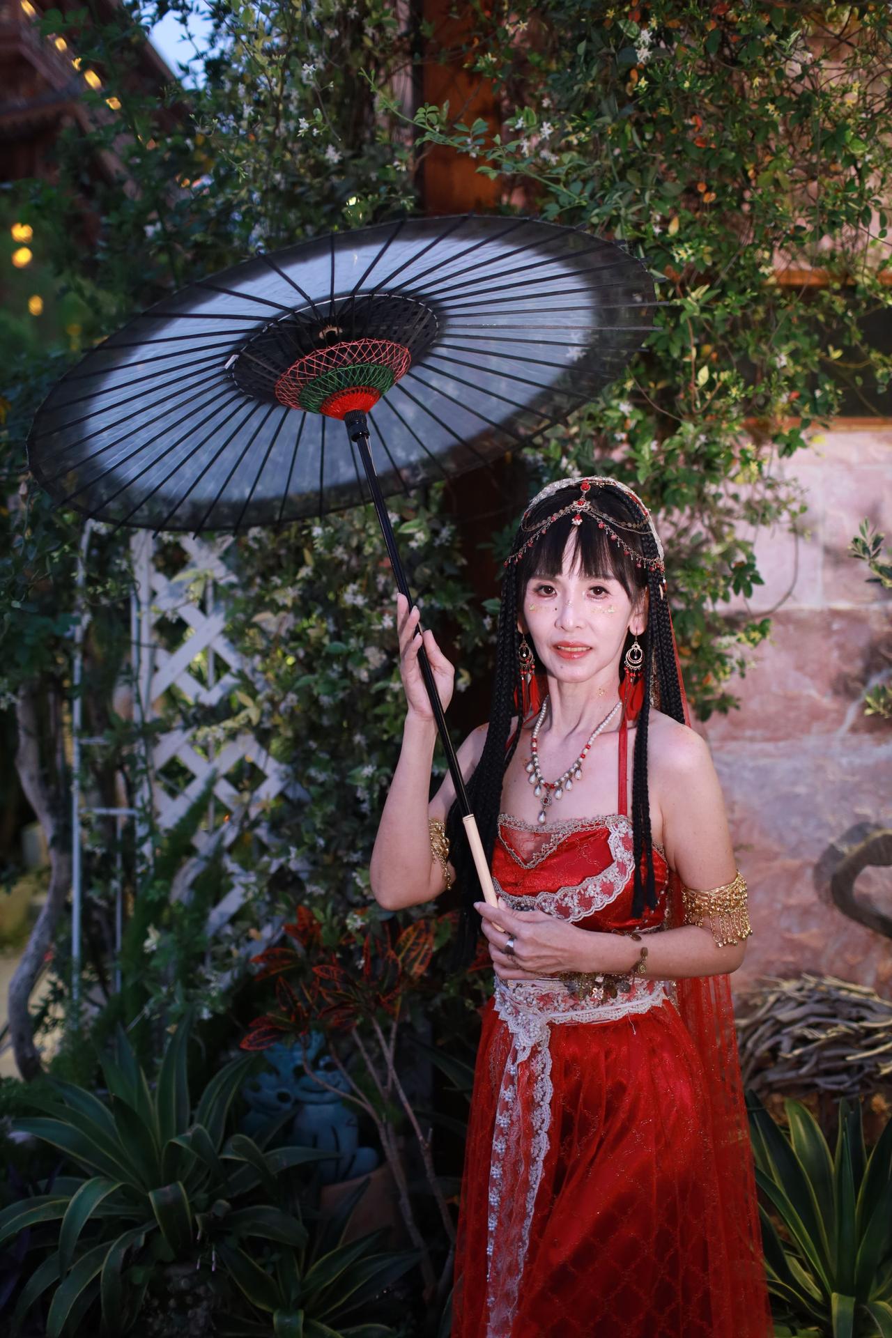 偶遇古镇，随拍几张摄影约拍 西域旅拍 西域风情 西域女神