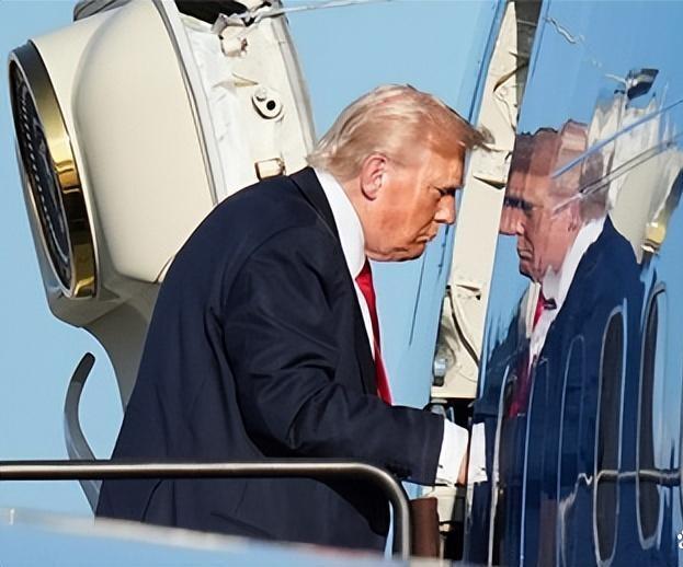 果然美国“翻脸”了！
中国前脚同意采购1200万吨大豆，美国贸易代表后脚就宣布继