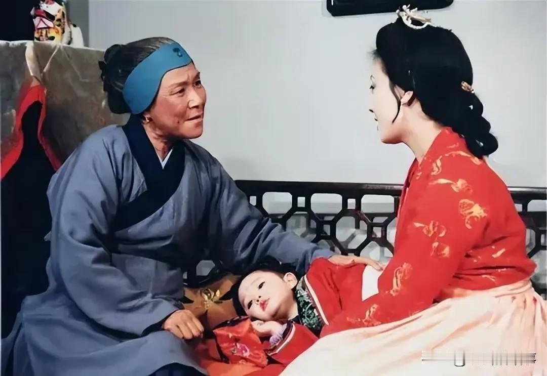 人间再无“刘姥姥”:
7月15日，在87版《红楼梦》中扮演“刘姥姥”的国家一级演