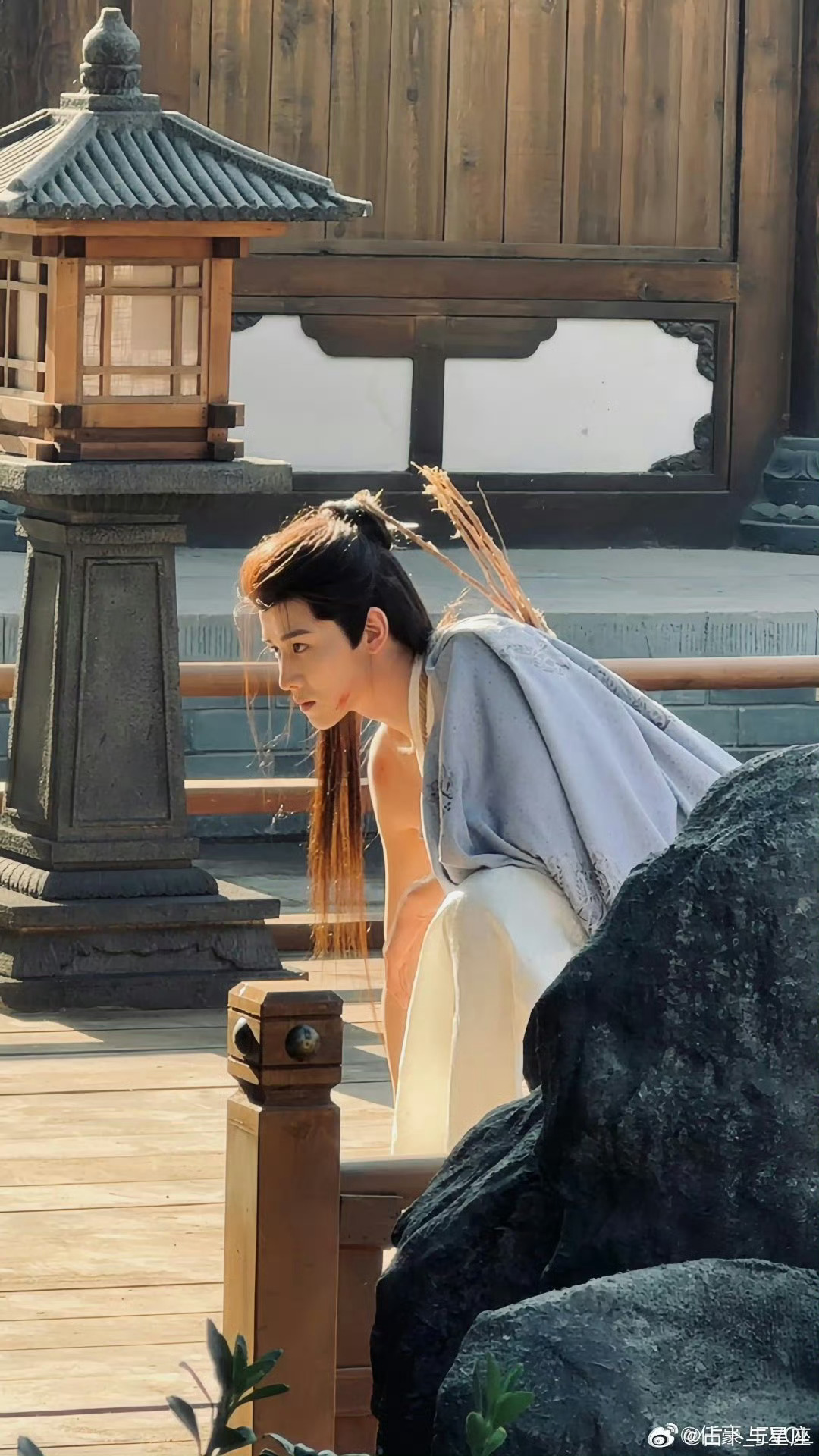 逐玉任豪又出人生镜头了在任豪的眼泪里理解了李怀安任豪这段灵堂哭戏后劲太足！李怀安