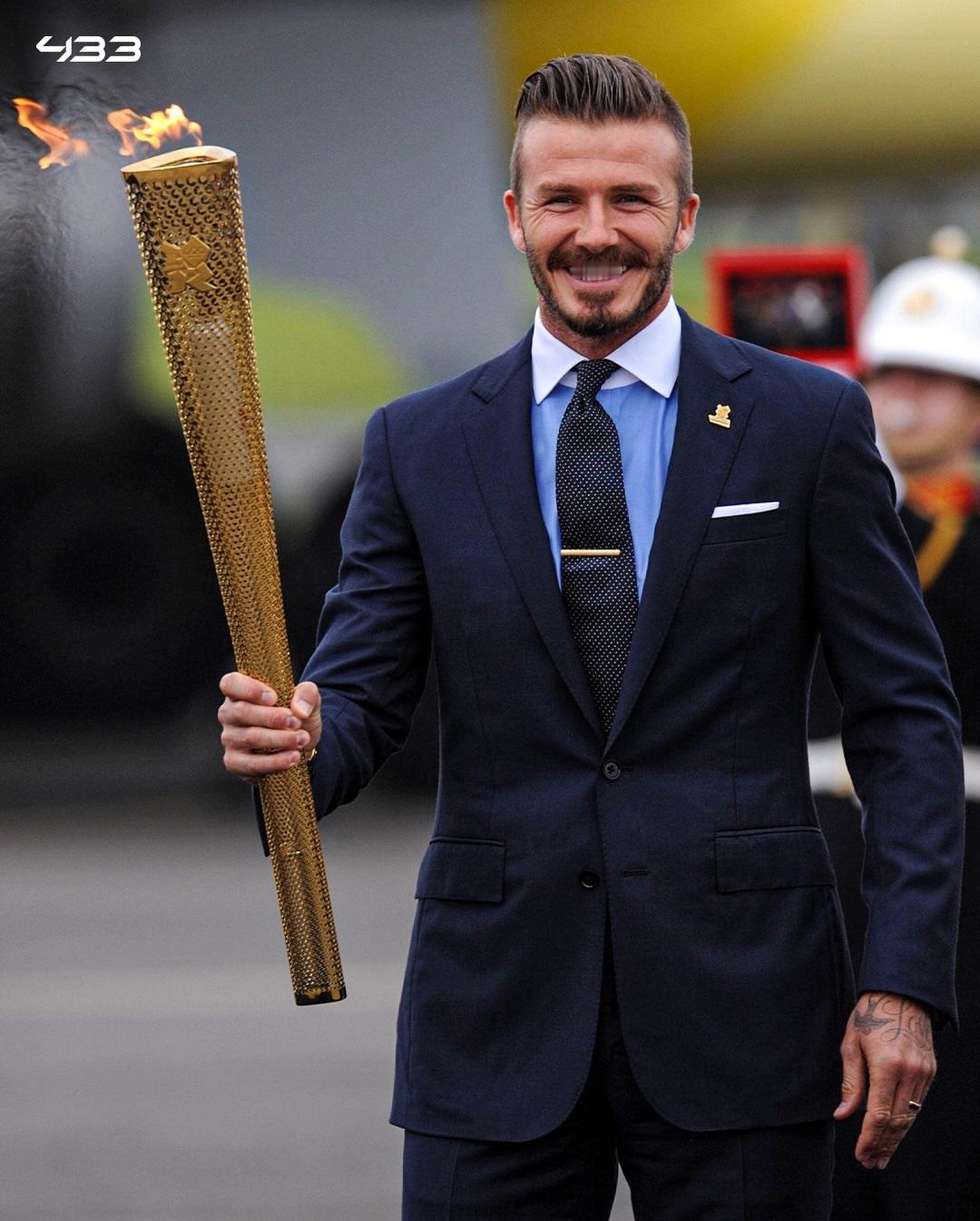 赛场传奇，燃动奥运圣火✨🔥曾闪耀赛场的传奇巨星，亦为奥运引路领航⭐️这份炽热初