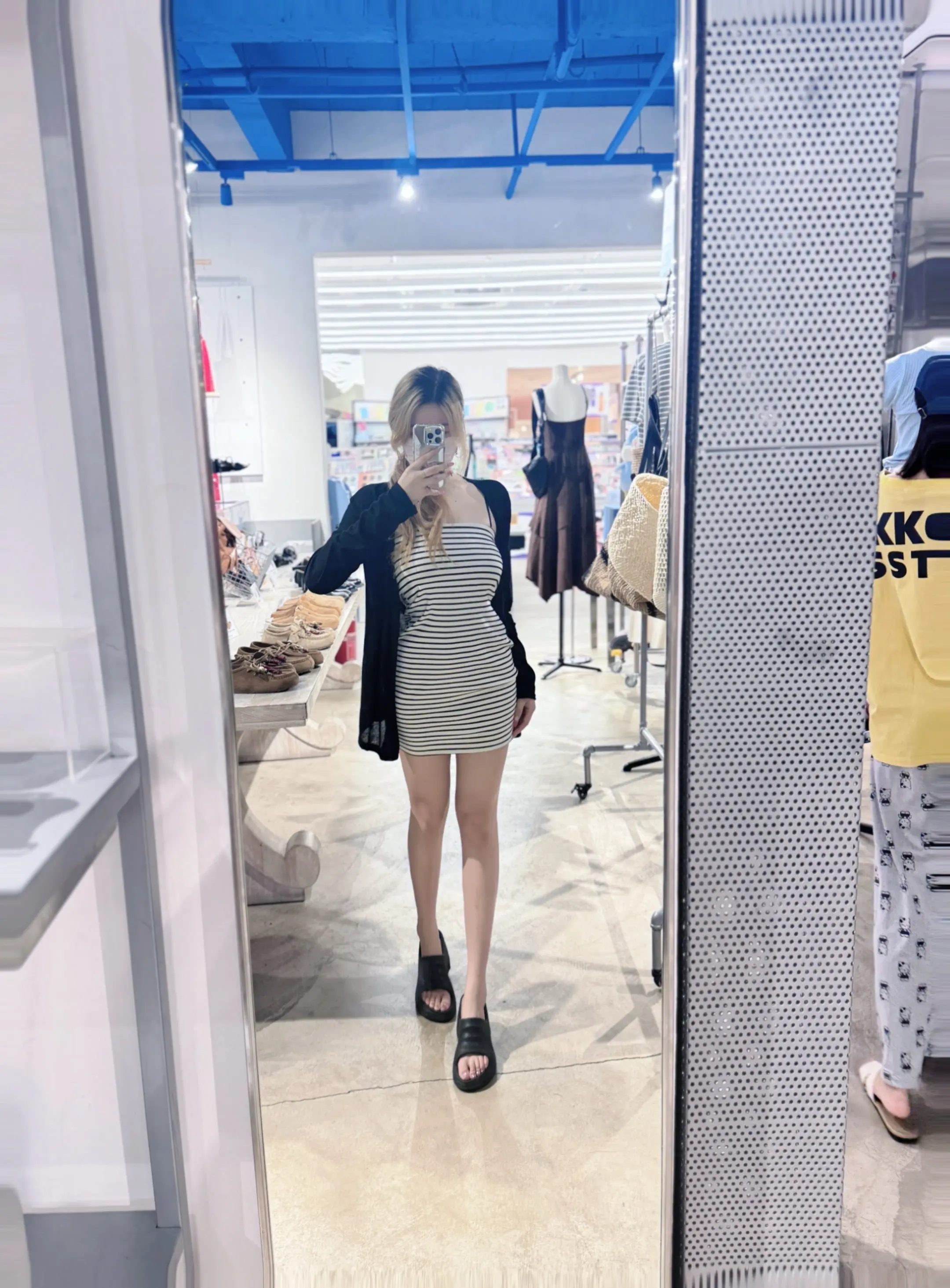 “吉隆坡的天气它是翻云又覆雨”