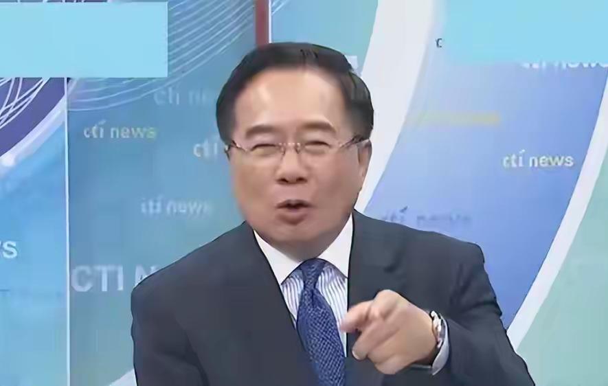 蔡正元立场出现转变，亲美立场已经毫不掩饰。

不少网友认为他是统派（急统），个人