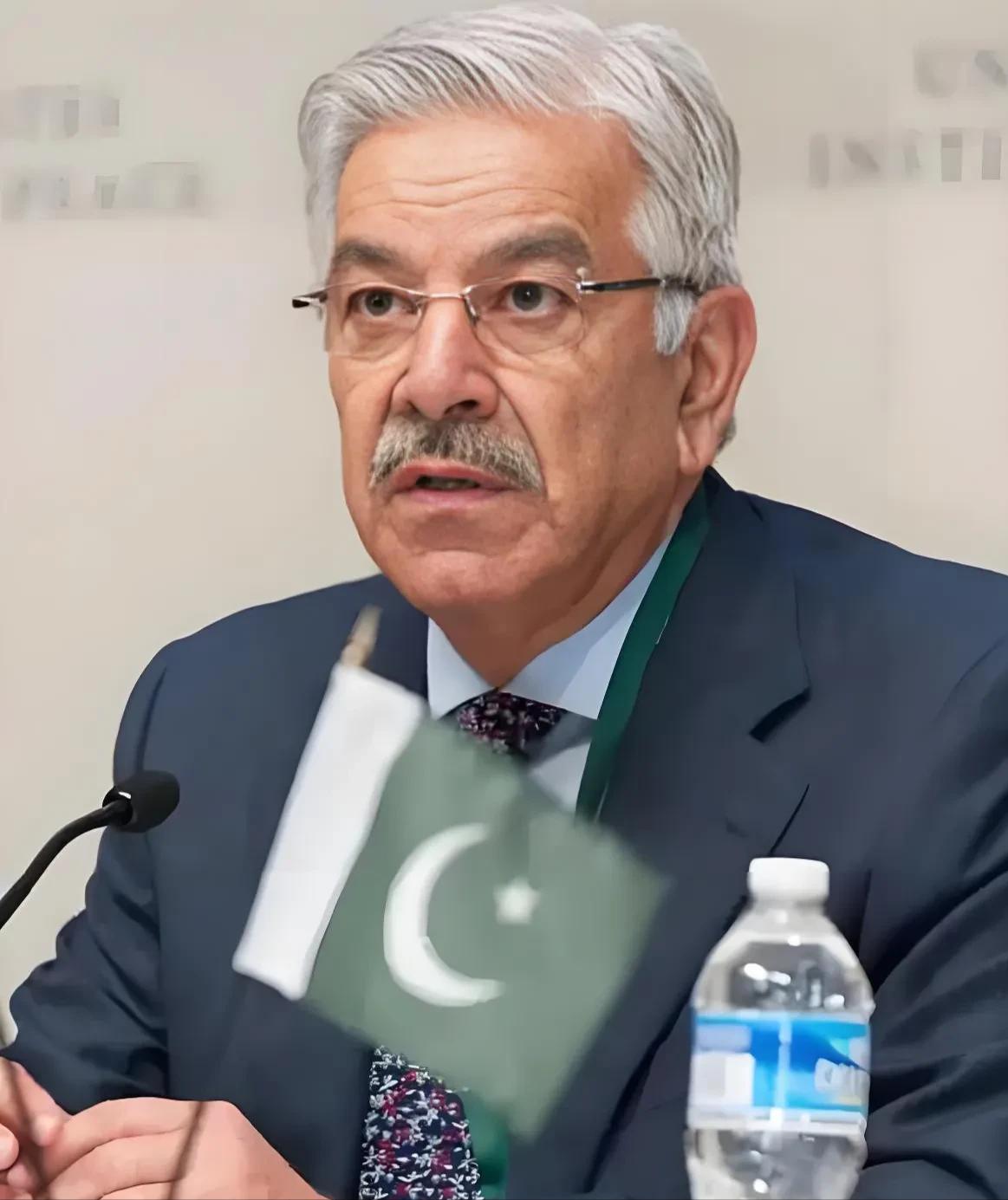 巴基斯坦终于向在巴境内的阿富汗人下达了逐客令。

此前这些阿富汗人是以难民身份进