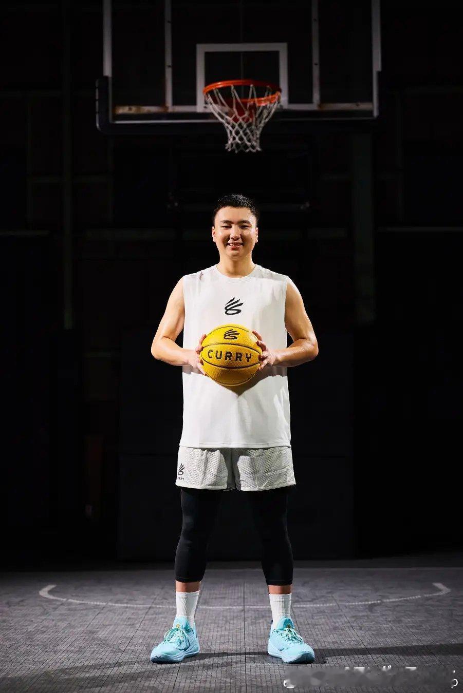 外媒透露富永启生在B联赛薪资超3亿日元（约合200万美金），是除渡边雄太外本土薪