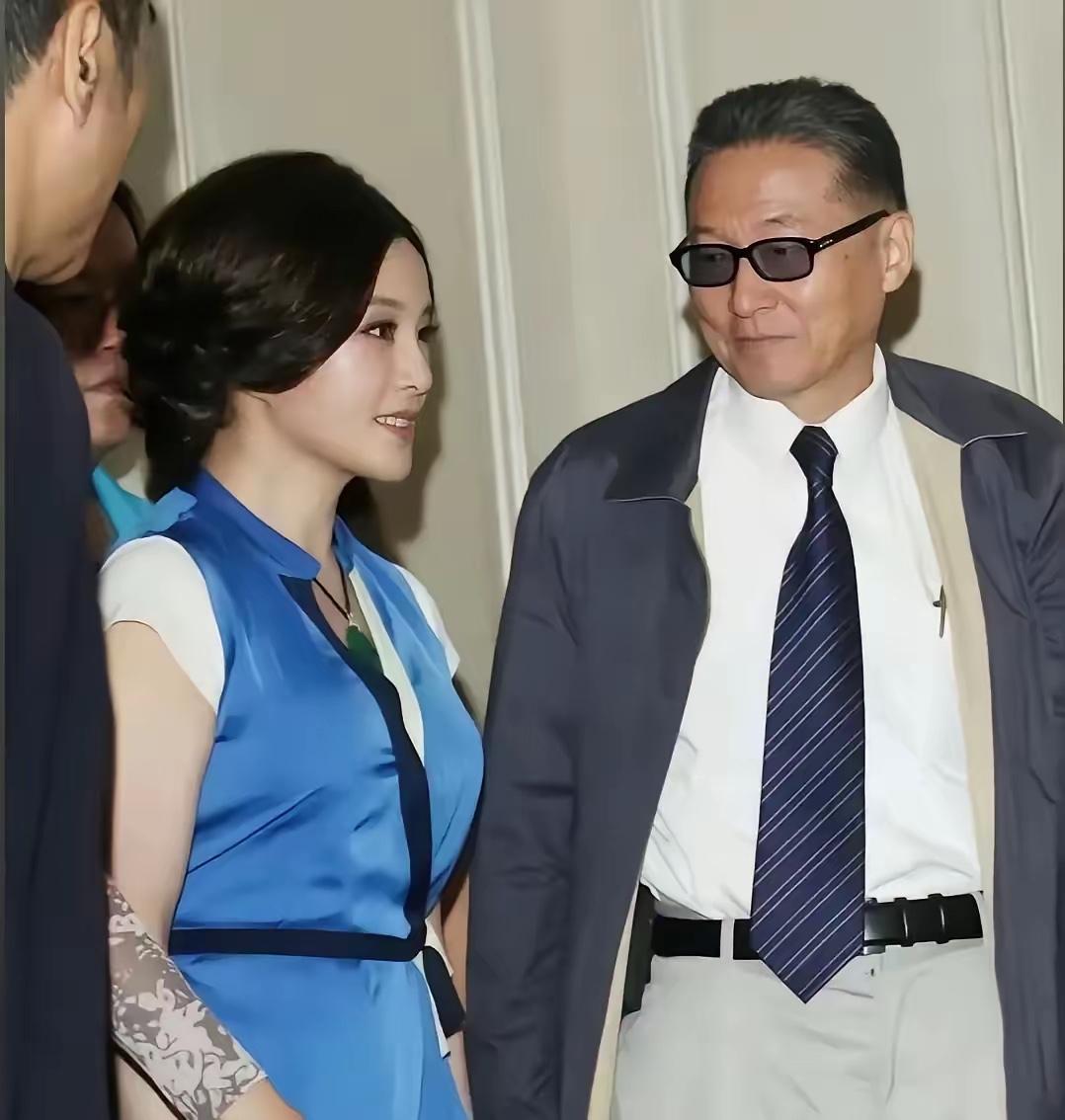 不得不说，晓庆姐姐花期真的长！
图二图三是他75岁的样子，不得不说比普通人看起来